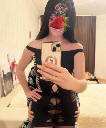 Озорная и опытная, я готова погрузить тебя в мир наслаждения и страсти 🌹💋
Мои услуги просто непревзойденны. Я могу удовлетворить все твои сокровенные желания и фантазии. От нежных ласк и массажа до разнообразных игр и экспериментов – я делаю все, чтобы принести тебе полное удовольствие. 💫🔥
Мое гибкое тело и нежный трепетный прикосновения сведут тебя с ума. Мои губы готовы удовлетворить самые изысканные вкусы. Фотографии, которые ты видишь, полностью реальны - я прекрасная и сексуальная индивидуалка, которая живет в Москве. 🌟😘
Мои клиенты всегда остаются довольными и возвращаются ко мне снова и снова. Мы с тобой окунемся в вихрь страсти и наслаждения, и я обещаю, что ты не захочешь уйти от меня! 💕🔞
Так что не медли, дорогой. Звони мне и я окажу тебе незабываемый отдых и удовольствие, которые подарят тебе Любовь и Счастье. Жду тебя в своем уютном гнездышке в Москве. 🔥💋 Вера